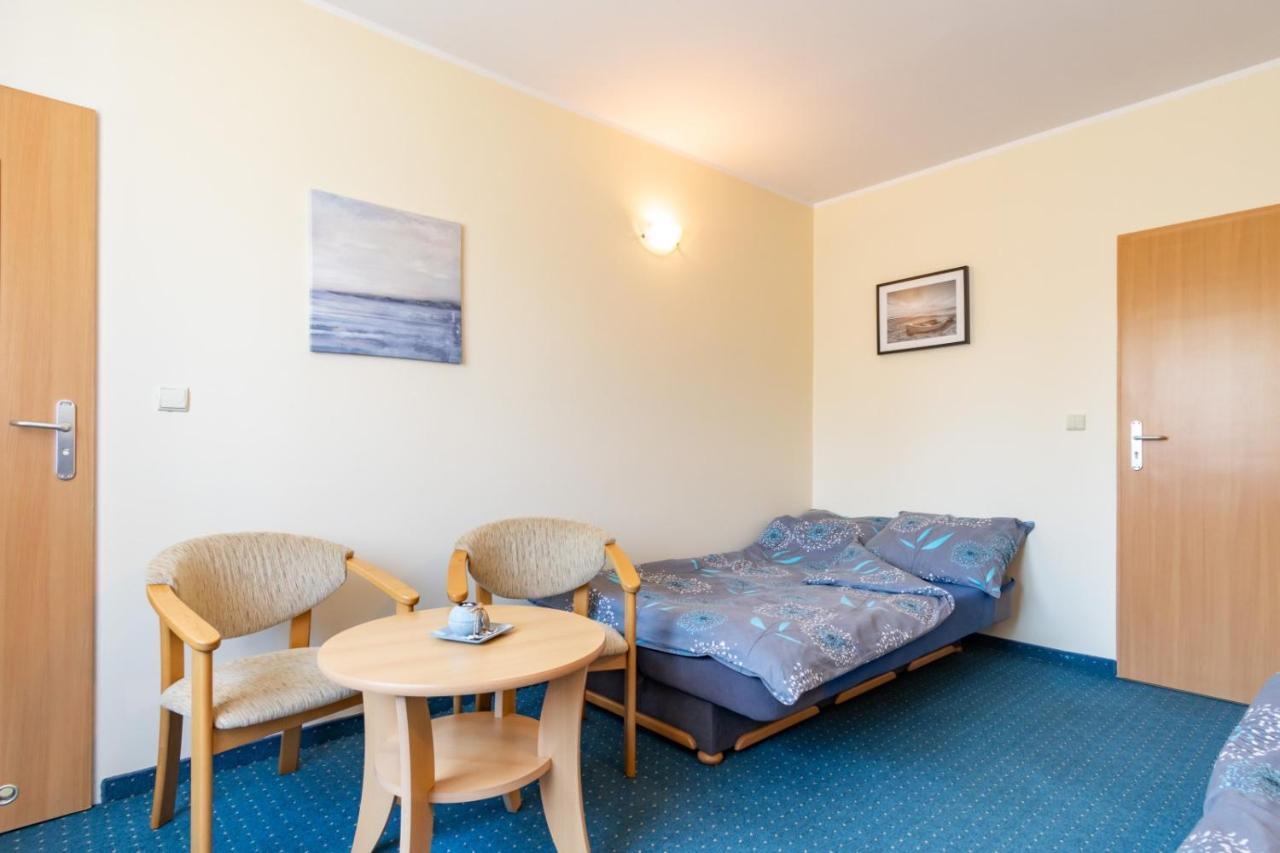 Pod Platanem Hotel Rowy  Bagian luar foto