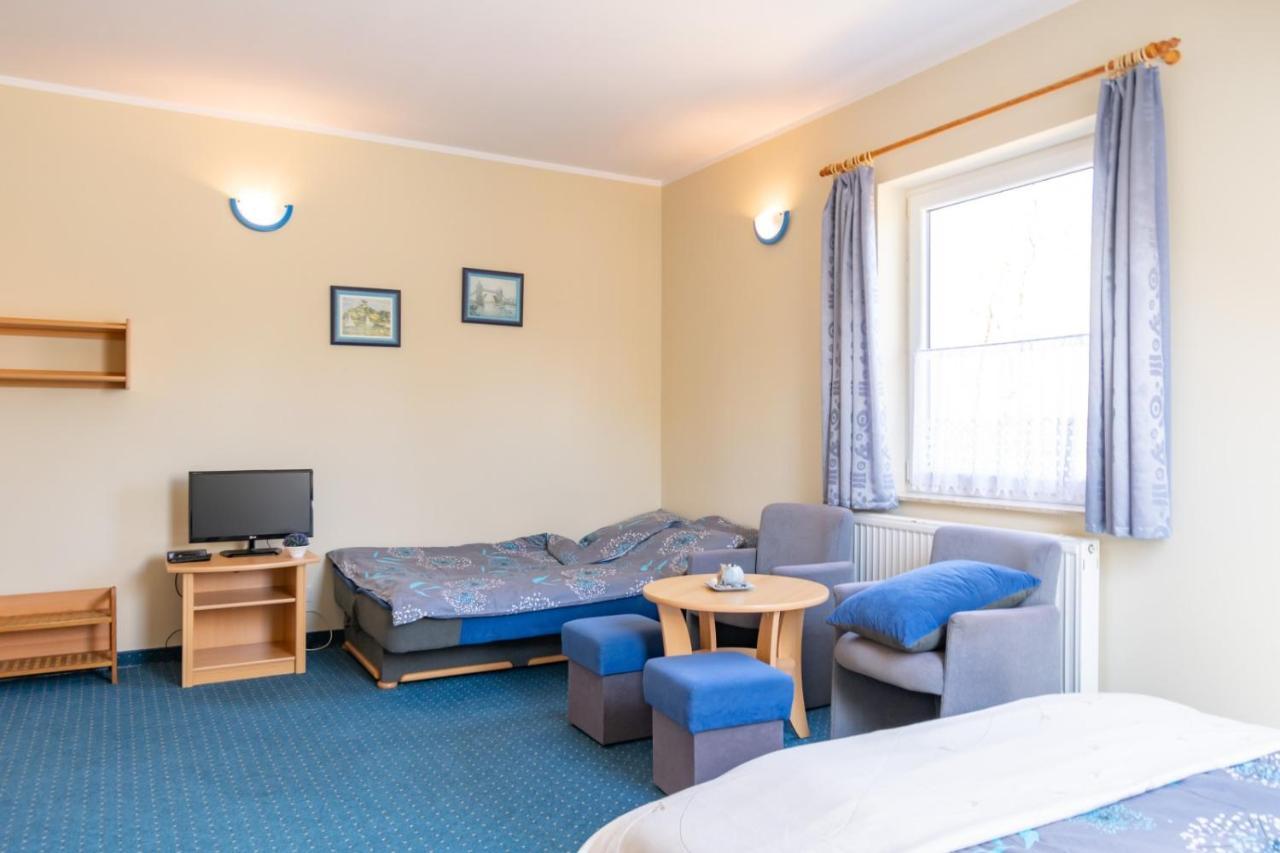 Pod Platanem Hotel Rowy  Bagian luar foto