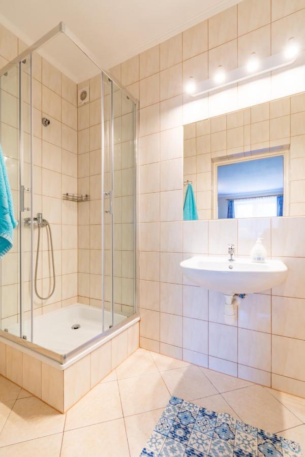 Pod Platanem Hotel Rowy  Bagian luar foto